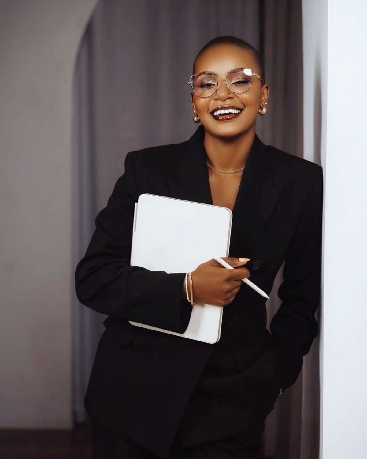 Celebrity Agency - Agence Marketing d'influence Kinshasa