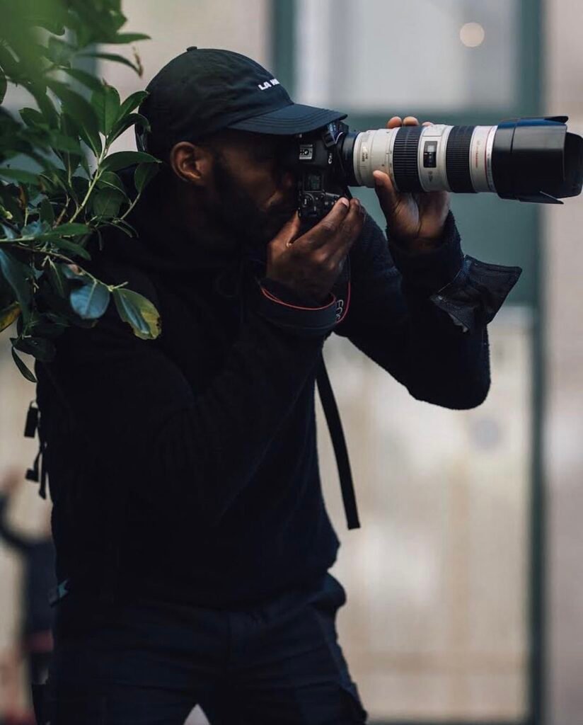 Equipe d'experts en production audiovisuemlle et marketing digital de l'agence digital à Kinshasa